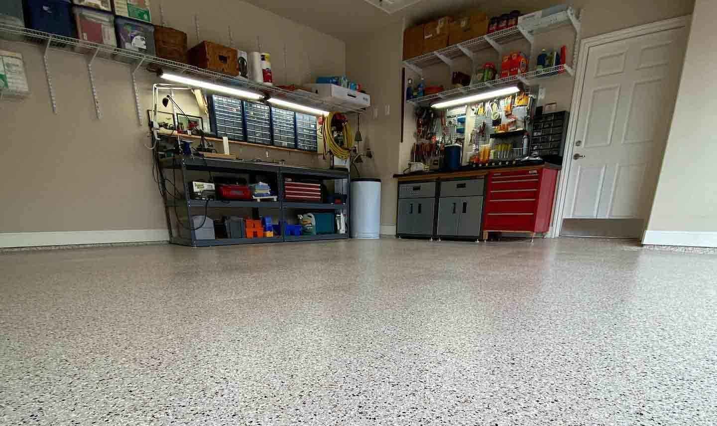 brown+and+grey+flake+epoxy_6_11zon